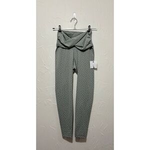 NWT Nike Dri-Fit grey polka dot 7/8 length athletic leggings (small)